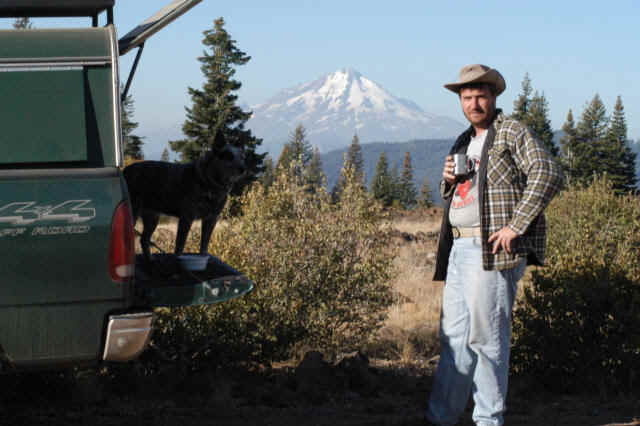 Roger Seher with his cattle dog Casey at Mt. Shasta
